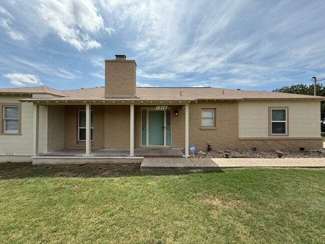 property at 1214 Sutton Dr