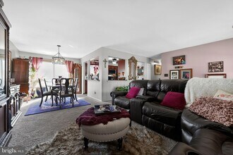 14 Halo Ave in Washington Township, NJ - Building Photo - Building Photo
