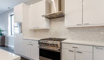 1618 N Bosworth Ave in Chicago, IL - Building Photo