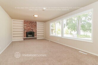 4002 SW 321st St in Federal Way, WA - Foto de edificio - Building Photo