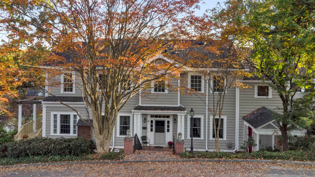 4 Ansley Dr NE in Atlanta, GA - Building Photo