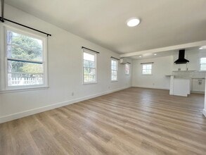 234 S 12th St in Santa Paula, CA - Foto de edificio - Building Photo