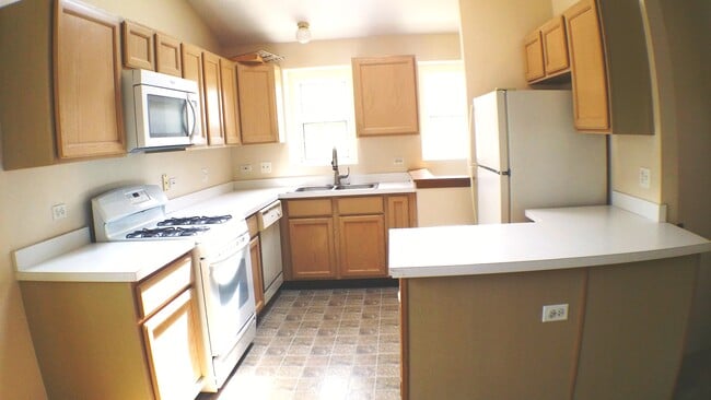 1934 Heron Ave, Unit D in Schaumburg, IL - Building Photo - Building Photo