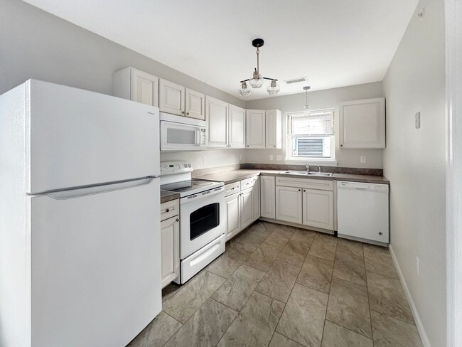 property at 414 W 4th St