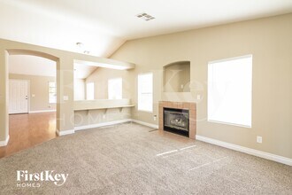 811 Mesa Pine Ct in Henderson, NV - Foto de edificio - Building Photo