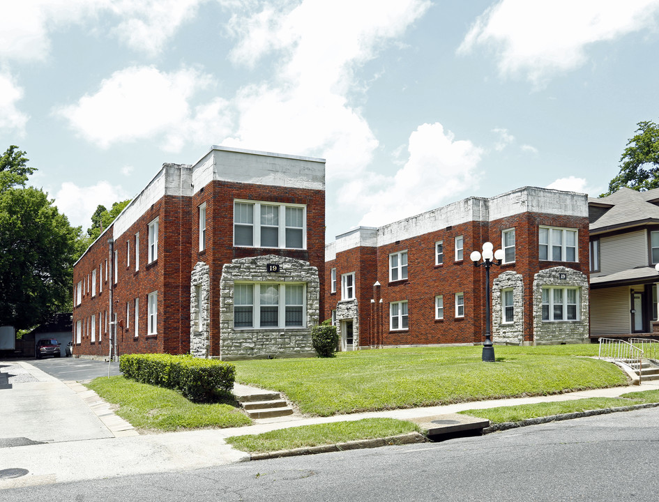 19 S Tucker St in Memphis, TN - Building Photo