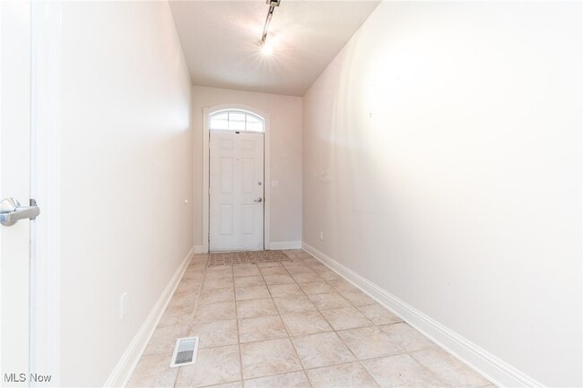 3194 Richmond Rd in Beachwood, OH - Building Photo - Building Photo