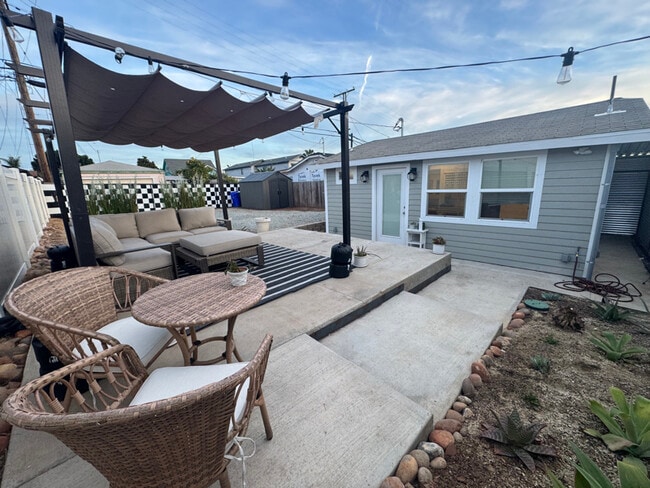 property at 2501 Sumac Dr