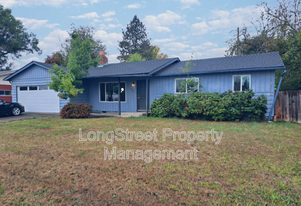 1930 NW Kings Blvd in Corvallis, OR - Building Photo