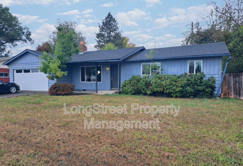 1930 NW Kings Blvd in Corvallis, OR - Building Photo