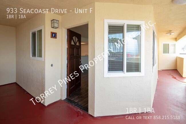 933 Seacoast Dr-Unit -Unit F in Imperial Beach, CA - Building Photo - Building Photo