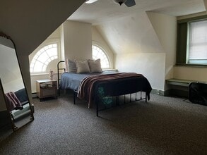 112 W Main St, Unit 3 in Lock Haven, PA - Building Photo - Building Photo