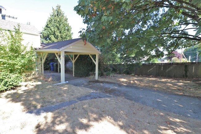 3554 NE 92nd St in Seattle, WA - Building Photo - Building Photo