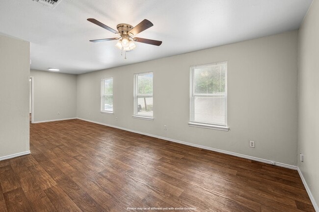 1009-1011-1011 Advance St in San Marcos, TX - Building Photo - Building Photo