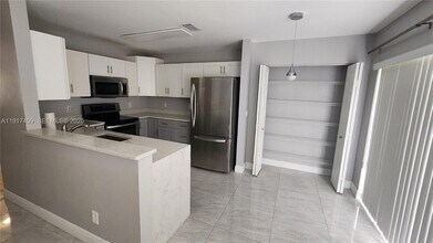 20886 NW 2nd St in Pembroke Pines, FL - Building Photo - Building Photo