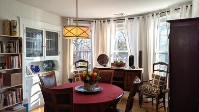 346 Lexington St in Newton, MA - Building Photo - Building Photo