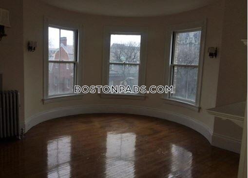 2 Ware St in Cambridge, MA - Building Photo - Building Photo