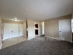 3738 Wolf Trail Dr in Memphis, TN - Building Photo - Building Photo