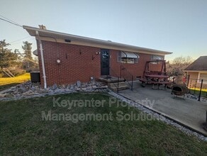 700 Shenandoah Ave in Waynesboro, VA - Building Photo - Building Photo