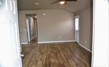 1204 N 18th St-Unit -A in Killeen, TX - Building Photo - Building Photo