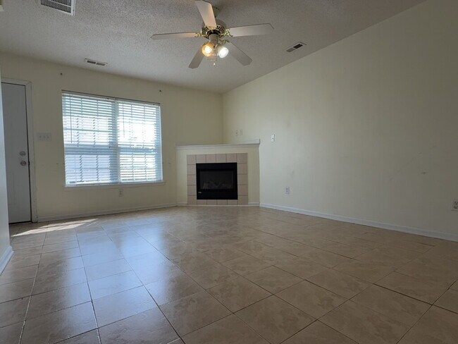 1209 Timberlake Trail in Jacksonville, NC - Building Photo - Building Photo