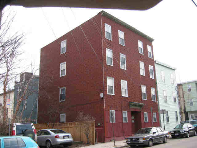 22-24 Lopez Ave in Cambridge, MA - Foto de edificio