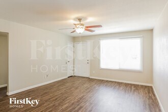 402 W Santa Cruz Dr in Tempe, AZ - Building Photo - Building Photo