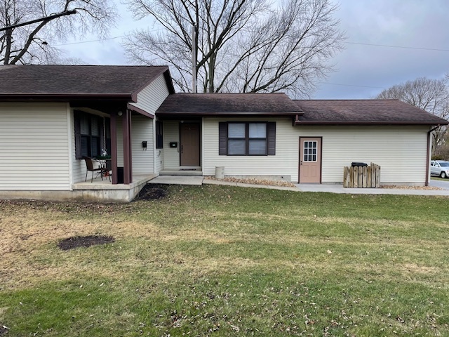 607 E Glover St, Unit front in Ottawa, IL - Building Photo