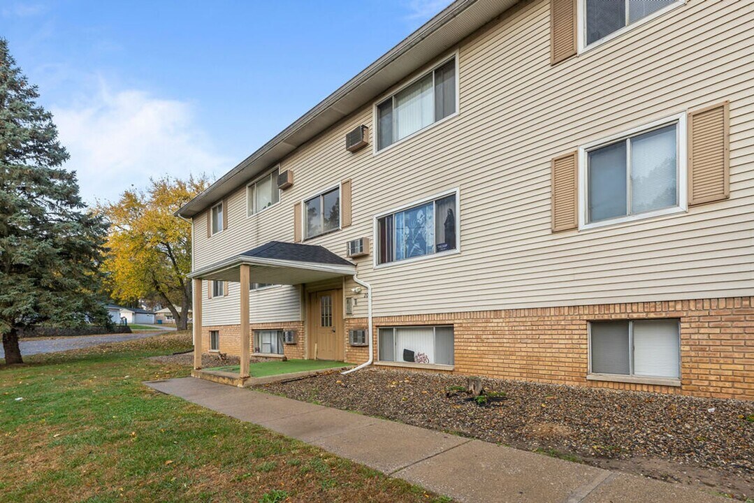 20 Redner Ave-Unit -303 in Battle Creek, MI - Building Photo