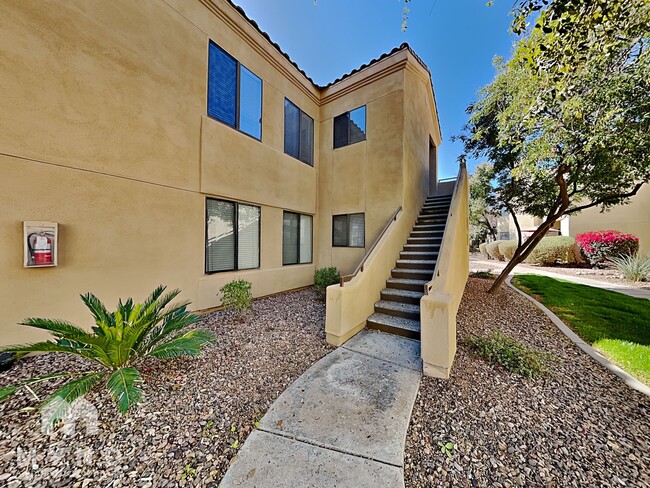 7575 E Indian Bend Rd in Scottsdale, AZ - Building Photo - Building Photo