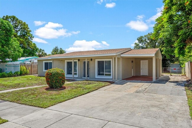 3220 NW 4th Ct in Fort Lauderdale, FL - Building Photo - Building Photo