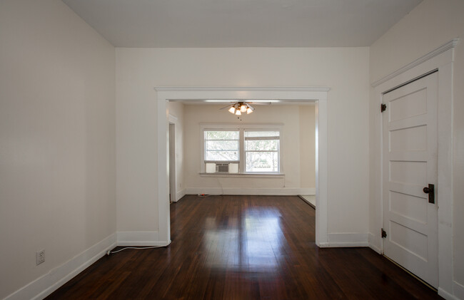 201 Pacific St, Unit B