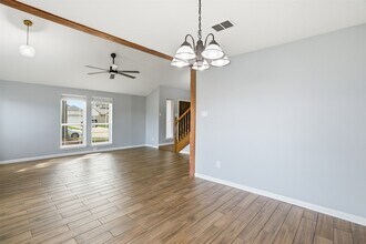 7235 Battle Hills Dr in Houston, TX - Building Photo - Building Photo