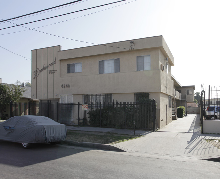 4246 Lockwood Ave in Los Angeles, CA - Building Photo