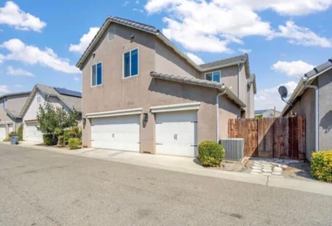 11333 North Garden Sage Avenue in Fresno, CA - Building Photo - Building Photo