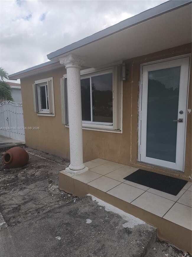 property at 4967 E 8th Ct