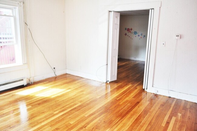 property at 8 Grant St