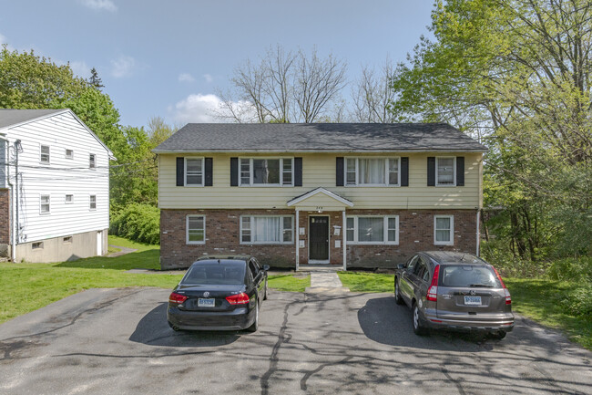 248-268 Birchfield Dr in Waterbury, CT - Building Photo - Building Photo