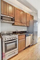 51 Leroy St, Unit 3A in New York, NY - Building Photo