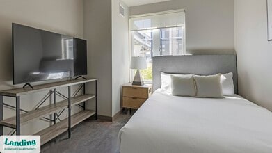 1850 NW Front Ave, Unit 238 in Portland, OR - Building Photo - Building Photo