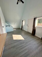 960 Typhoon Dr in North Pole, AK - Building Photo - Building Photo