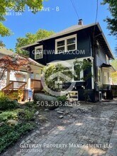 1008 SE 16th Ave in Portland, OR - Building Photo - Building Photo