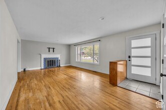 579 S Connie Dr in Midvale, UT - Building Photo - Building Photo