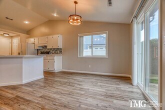 16400 NE 79th St in Vancouver, WA - Building Photo - Building Photo