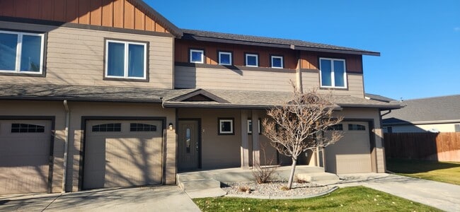 1035 Rd Runner St in Helena, MT - Building Photo - Building Photo