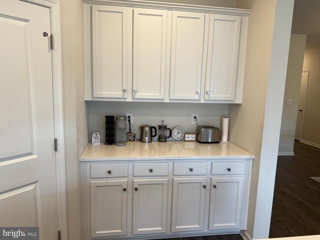 15 Egret Way in Phoenixville, PA - Building Photo - Building Photo