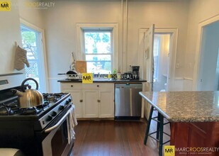 76 Curtis St, Unit 1 in Somerville, MA - Building Photo - Building Photo