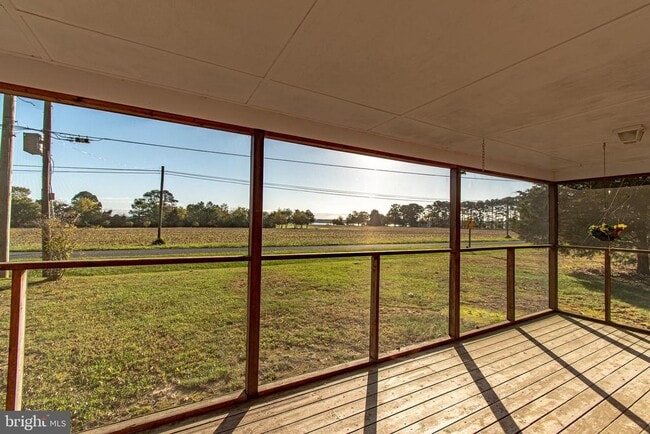 property at 7612 Sherwood Rd