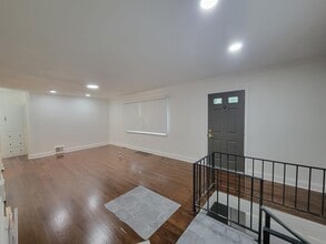 5603 N Brooklyn Ave in Kansas City, MO - Building Photo - Building Photo