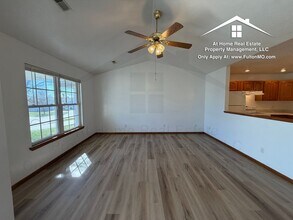 1117-1119 Ashton Cir E in Fulton, MO - Building Photo - Building Photo